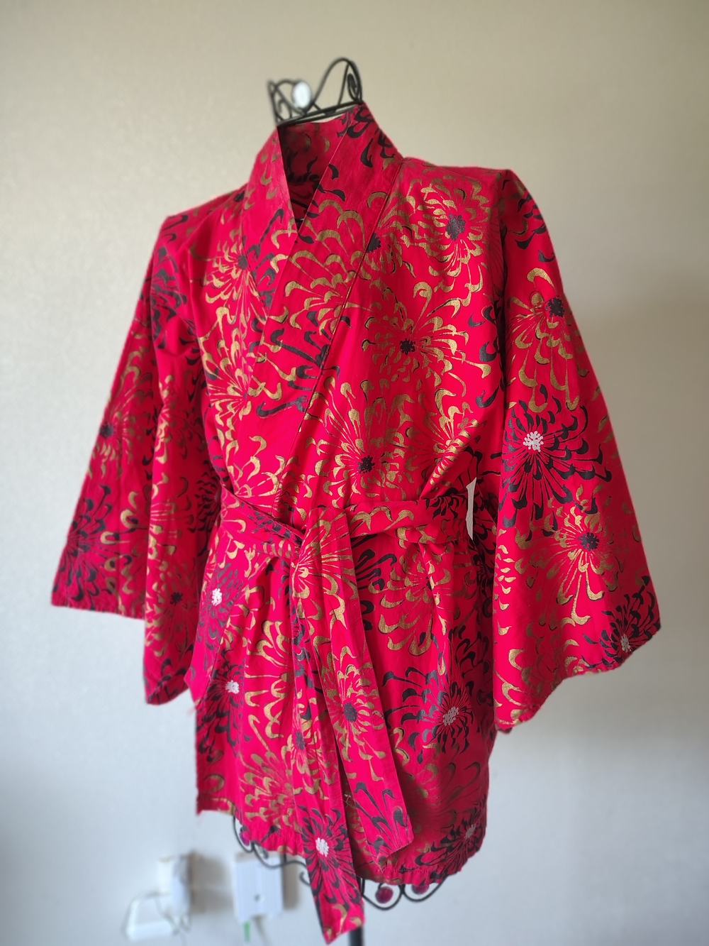 1950s Vintage Alfred Shaheen Hawaiian Red Gold Belted Wrap Top Blouse Kimono